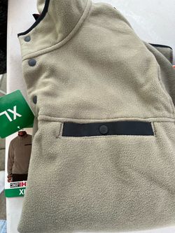 Playeras y sudaderas