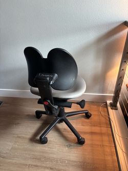 Desk chair