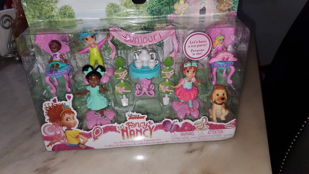 Disney Fancy Nancy Tea Party Collectible Figurine Set New!