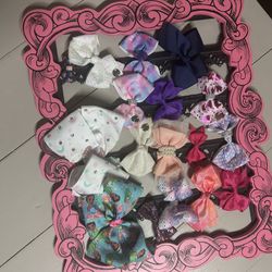 Little girl Bows On  Accessories Display