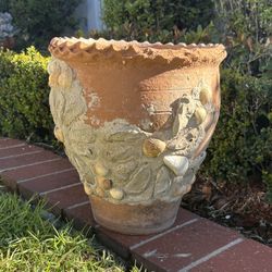 Vintage Weathered Clay Terracotta Medium Drainage Planter Pot Urn Garden Plant Flowers Herbs Succulents