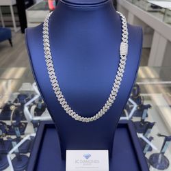 Chain Cubanlink 13 MM Wide Silver Monsanite 