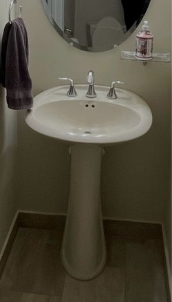 Pedestal Sink & Toto Toilet