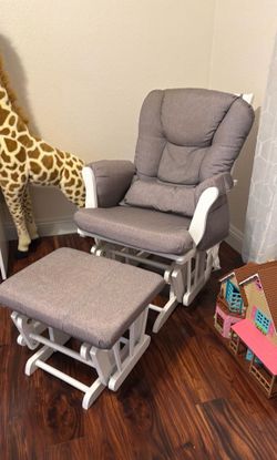 Nursery chair
