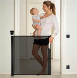 Hathdia Retractable Baby Safety Gate, 33.8" Tall Extends To 55" Wide, Black