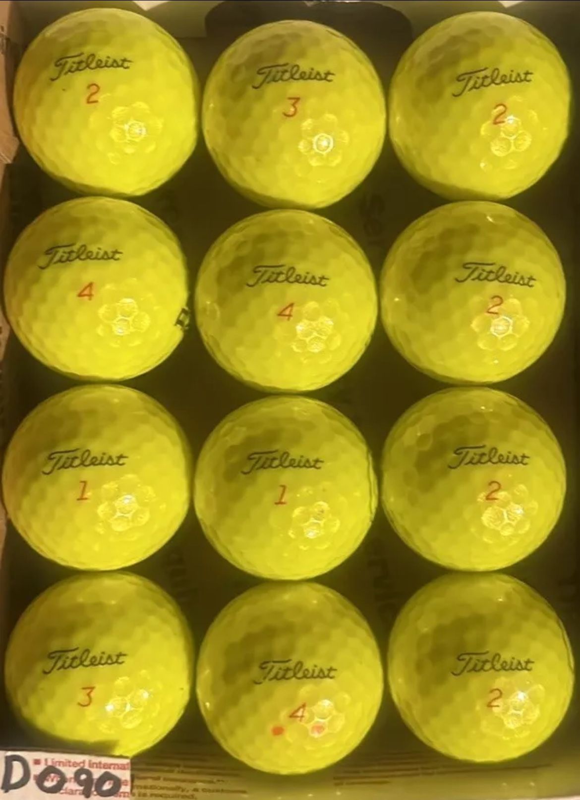 12 Titleist Pro V1X Yellow Golf Balls 5/4a Lot D090