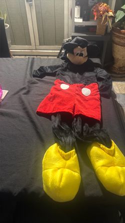 MICKEY MOUSE  sazes 3-4 T