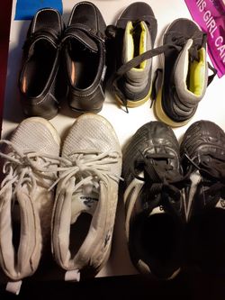 4 pair of boy shoes sizes 13 and 1