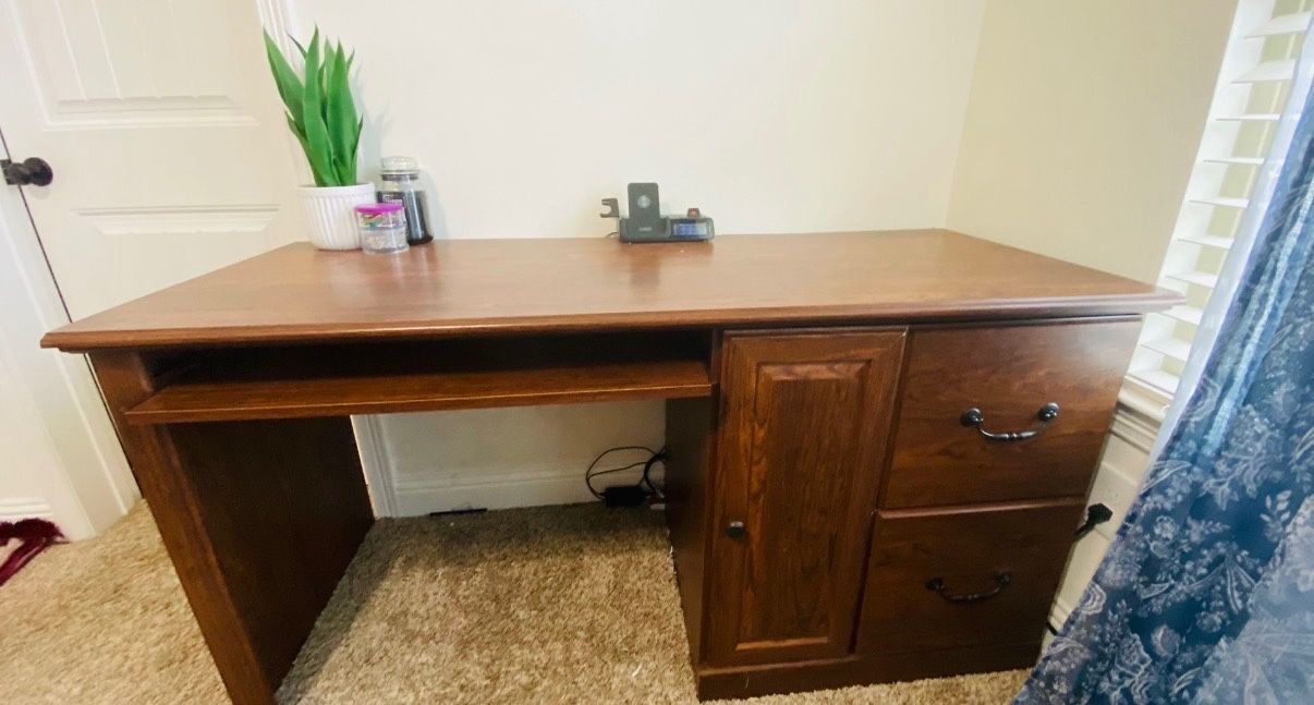 Sauder Computer Desk With Drawers And Storage