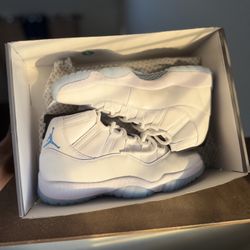 Jordan 11 Retro Legend Blue Size 9.5 Men