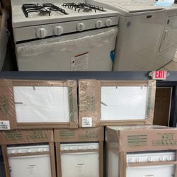 NEW IN BOX GAS STOVES 📦. ⚡ Hurry! $10 to start — final week to take advantage AND TAKE IT HOME 