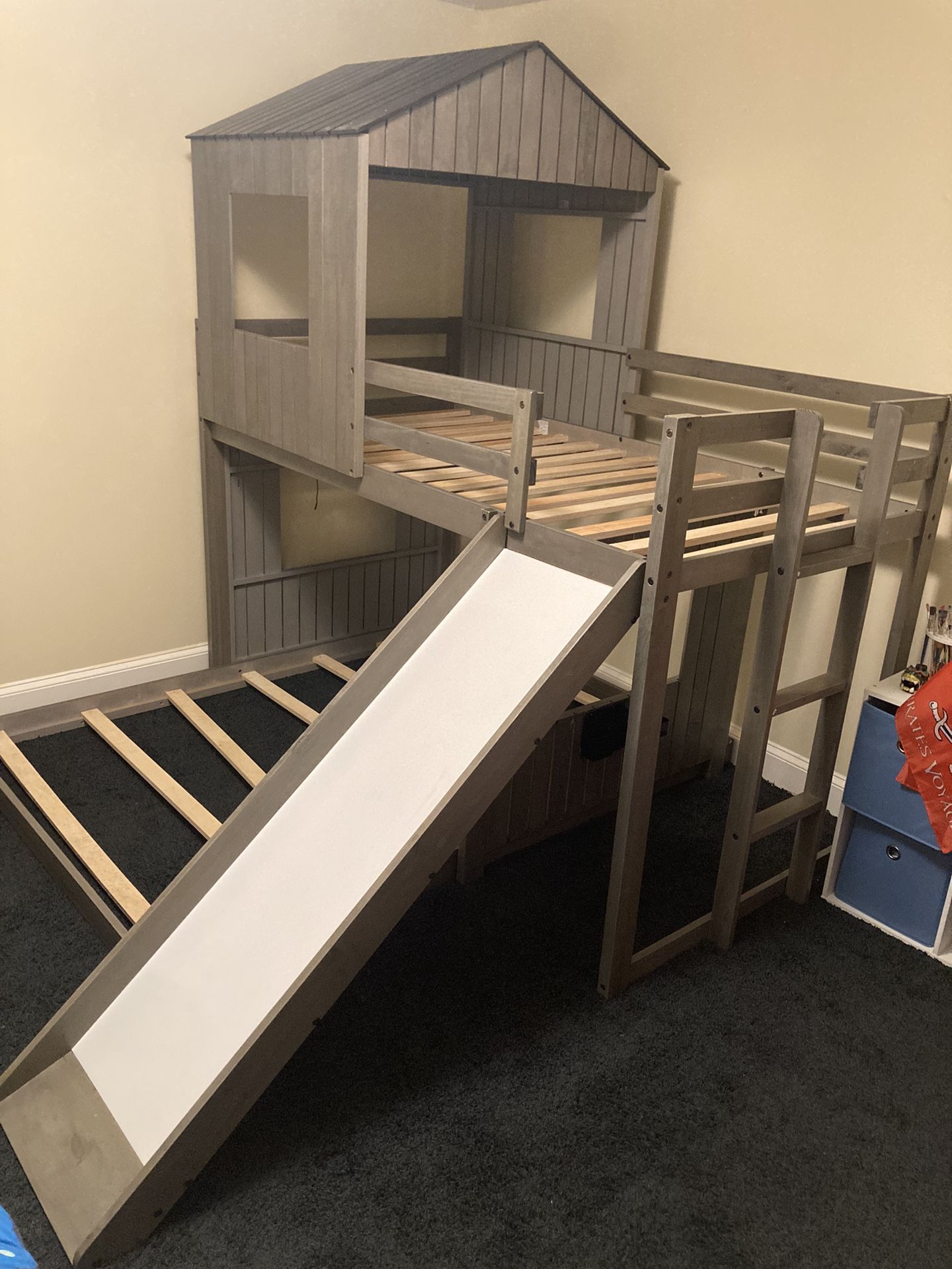 House Bunk Beds(Twin Over Full) with Slide