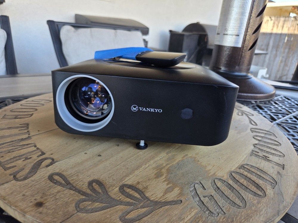 Projector barely used 