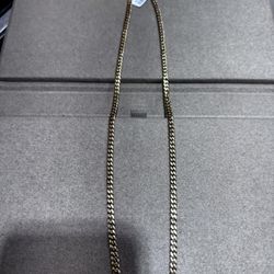 18k yg  4.5MM solid Cuban necklace 