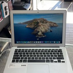 MacBook Air 2014 13-inch, Intel Core i5, 4GB Ram, 250 GB SSD, Comes With Charger