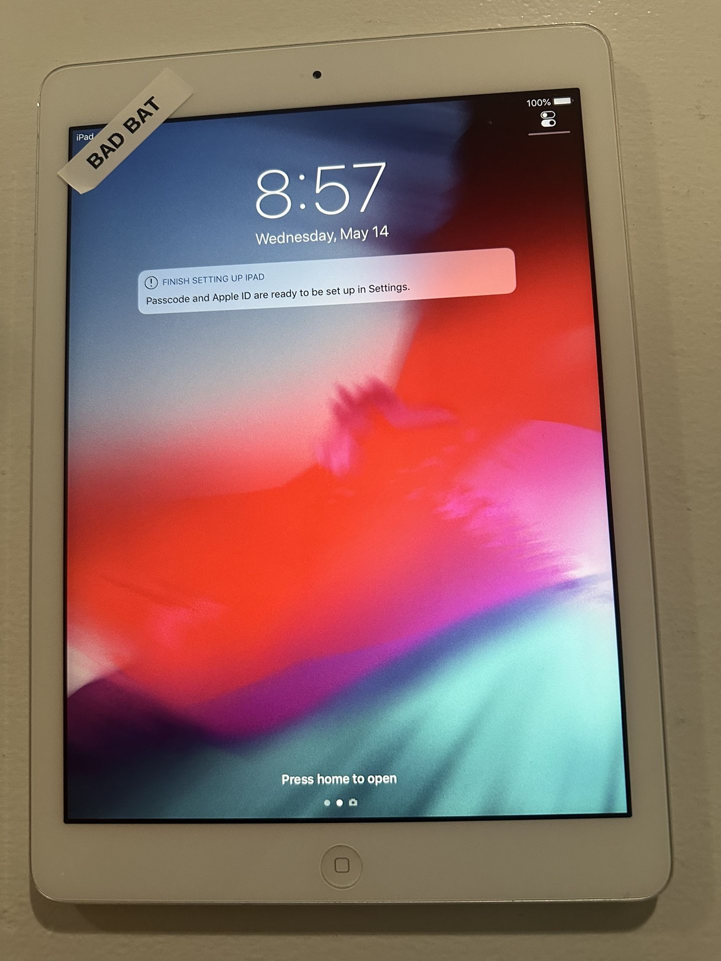 Apple iPad Air With Bad Battery Which Needs Replacing.