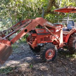 Kubota Loader Tractor
