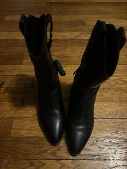 Boots 100% leather boots, size 35, great condition, 