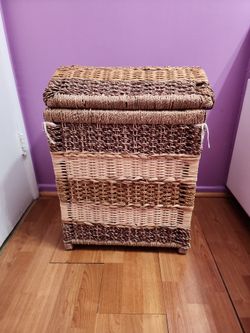Lidded Laundry Hamper