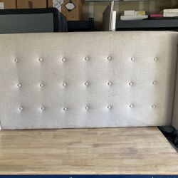 Headboard with Mounting Hardware