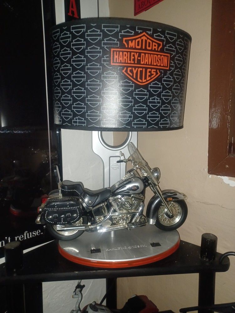 Harley Davison Desk Lamp.