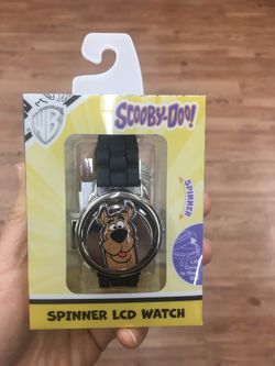 NWT scooby dog spinner LCD watch