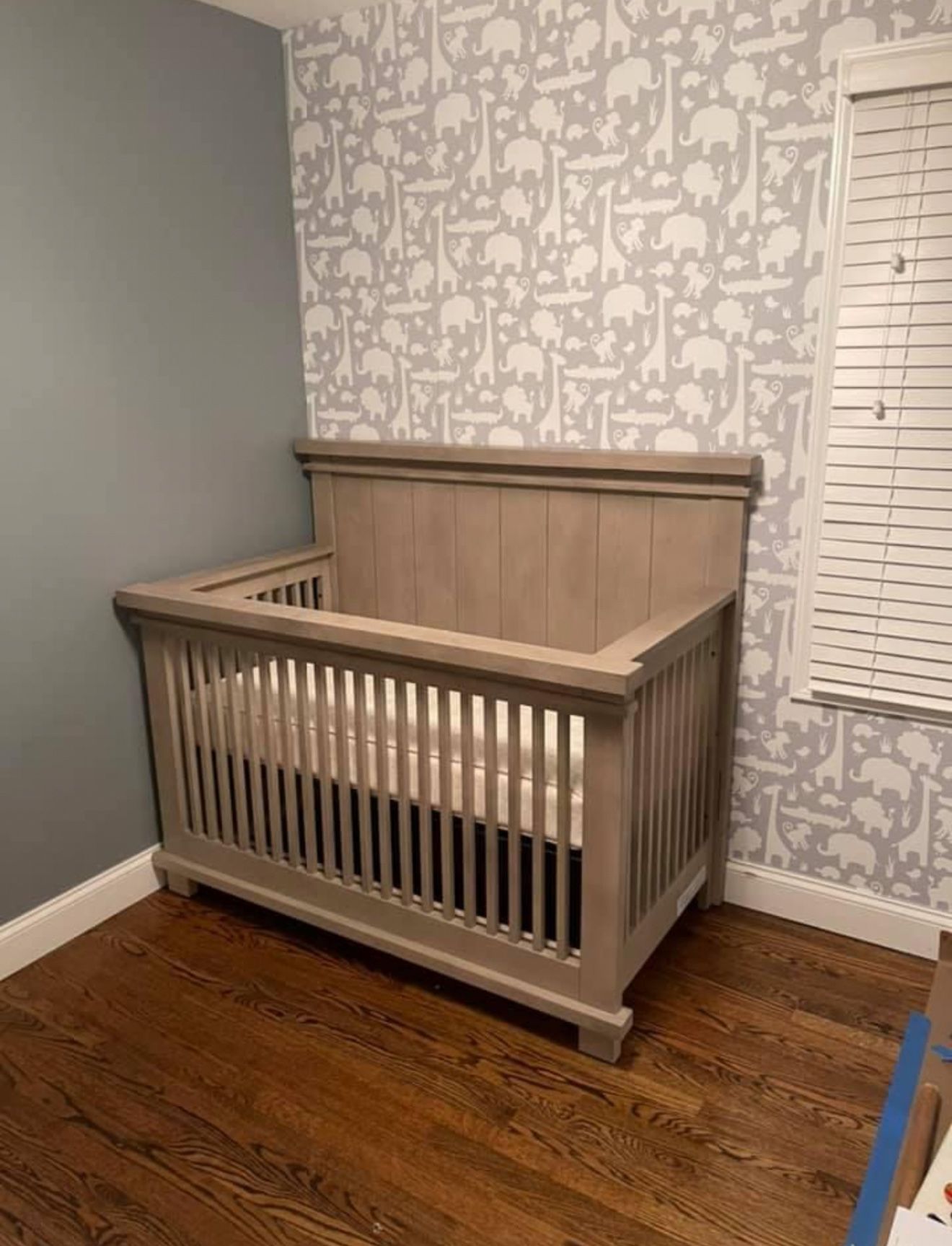 Soho Baby Hampton Crib w/Toddler Bed Conversion