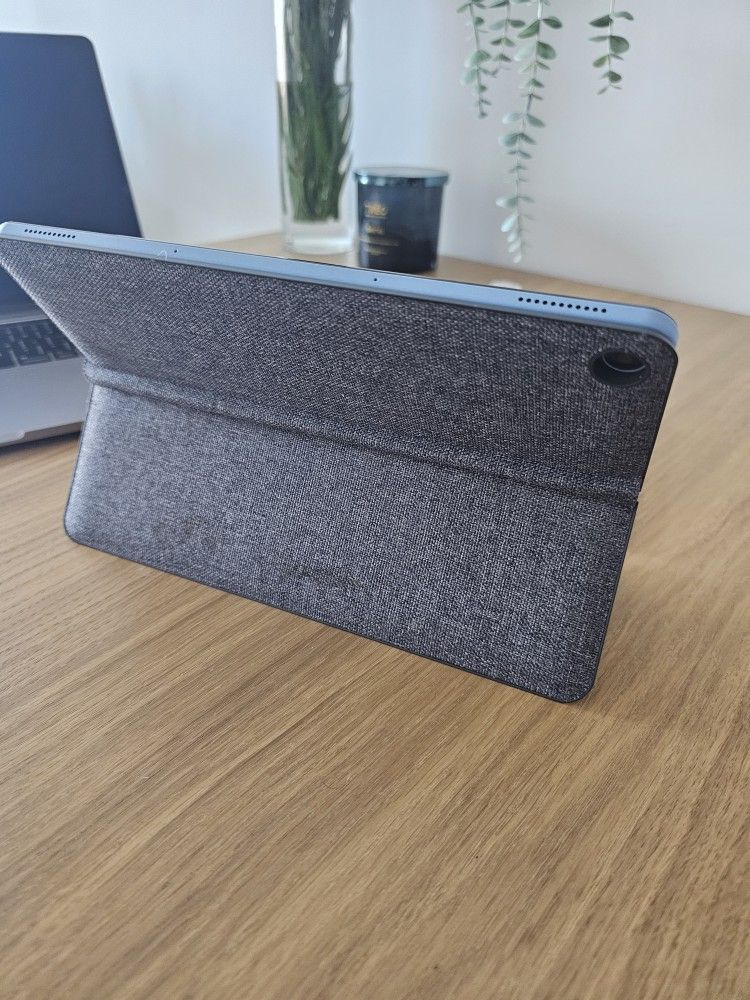 Lenovo Chromebook 10.1" CTX636F