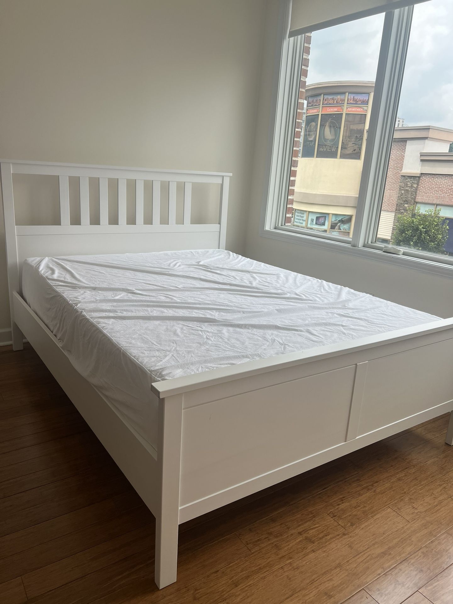 IKEA Queen Bed Frame And Mattress - 120$