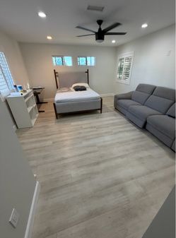 Sofa / Couch
