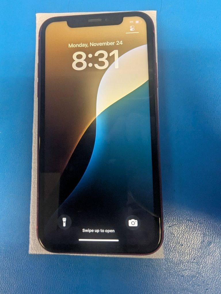 iPhone XR Product Red 256 GB. Unlocked