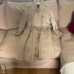 Men’s Burberry Trench Coat 