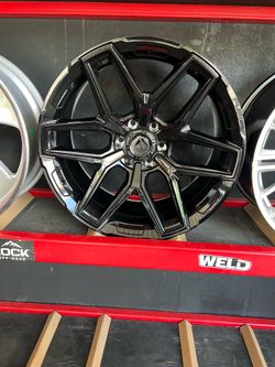 22x10” FUEL, Gloss Black 6x139  Chevy Silverado, GMC,