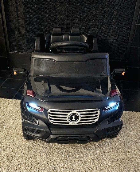 Kids 6V Ride On Truck w/Parent Remote Control, 3 Speeds, LED Lights, Black