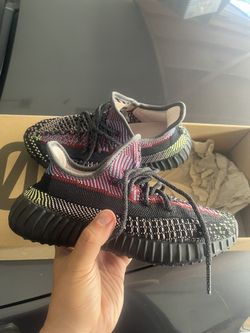 Adidas Yeezy 350 V2 Yecheil Used