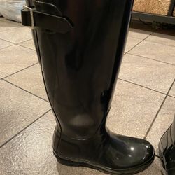 Hunter Rain Boots Size 6