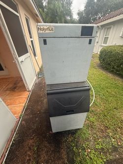 Commercial Ice Machine