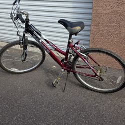 Mongoose Placid Women's Comfort Mountain Bike 26" 21 Speed 