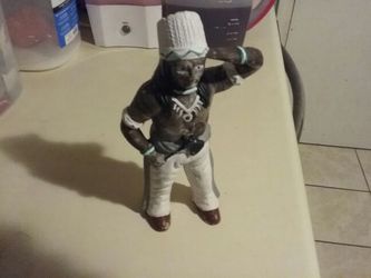 Vintage Cast Iron Bank ( Saluting Indian )