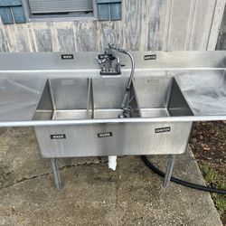 Commercial  6 Foot 3 Compartment Sink With Back Splash And Drain Boards