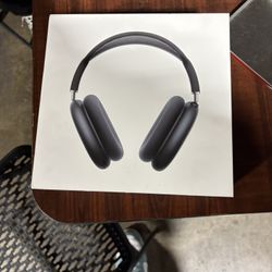 Brand New  Midnight Blue AirPod Maxs 