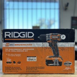  (New) RIDGID R8701K 18V Brushless SubCompact Cordless 1/2 in. Drill Driver Kit with (2) 2.0 Ah Battery, Charger and Bag 