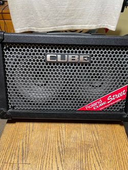 Roland Cube Street Portable Guitar Combo Amplifier - Tested