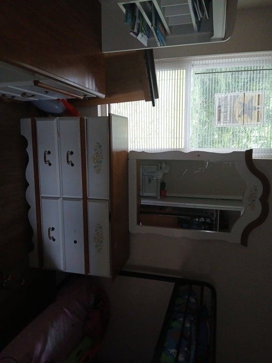 dressers