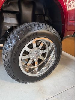 FITTIPALDI 20x12 on 35 ALL 6 LUG 99% NEW WITH TPMS
