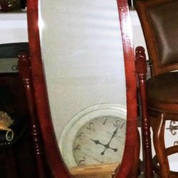 Oval Standing Mirror 