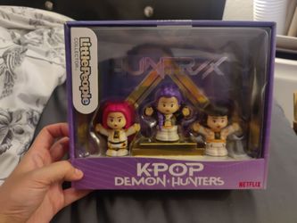 Kpop demon hunters little people