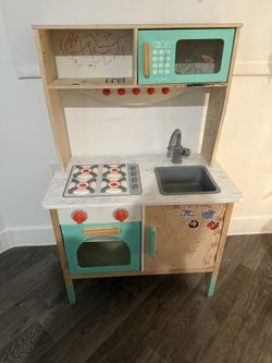 Play Kitchen USEDD