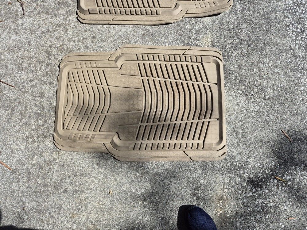 Jeep Grand Cherokee Rubber Floor Mats