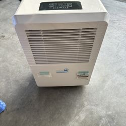 Dehumidifier 